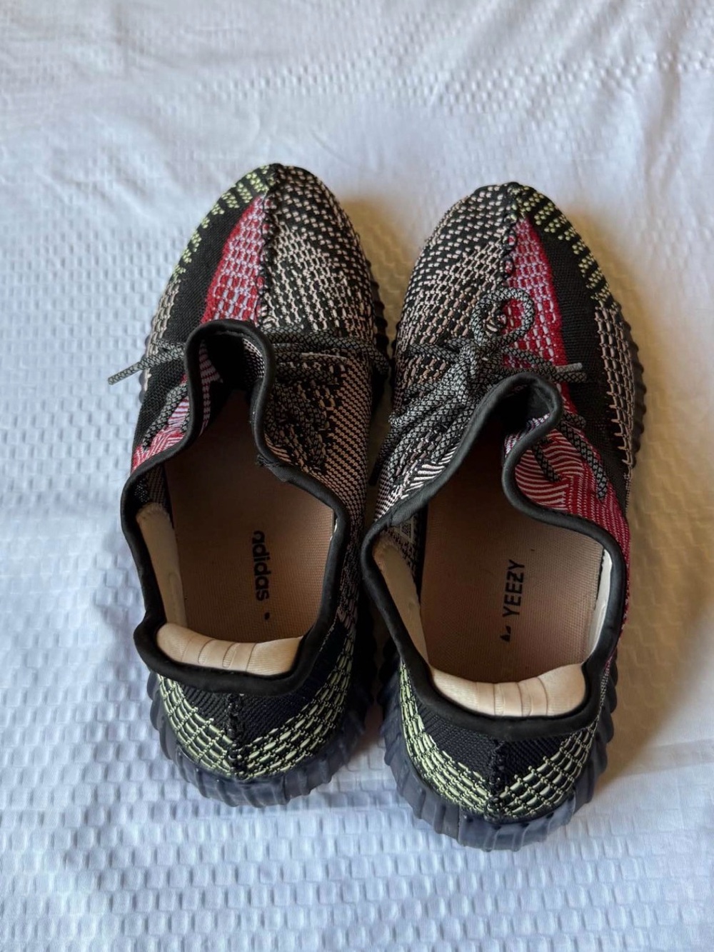 Adidas Yeezy Boost 350 V2 Yecheil✨ - Picture 4 of 6